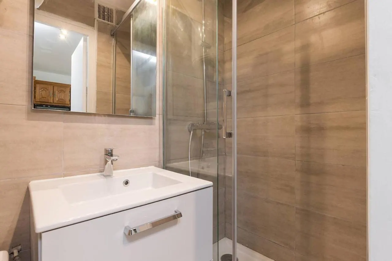 شقة باريس  في Pantheon Private Latin Quarter Studio 0*,  فرنسا
